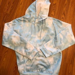 Blue tie dye sweatsuit